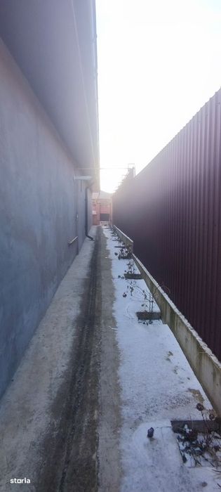 Casa renovata, utilitati complete (Gaz) + 1900 mp teren – Scurta, BC