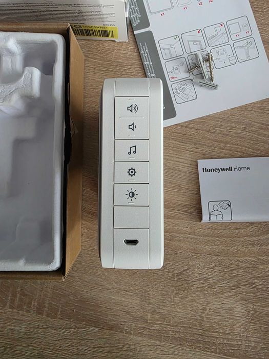 Sonerie Fara Fir Honeywell Dw915s Maxim 200m 90db, Alimentare La Priza 230v Sau Cu Baterii