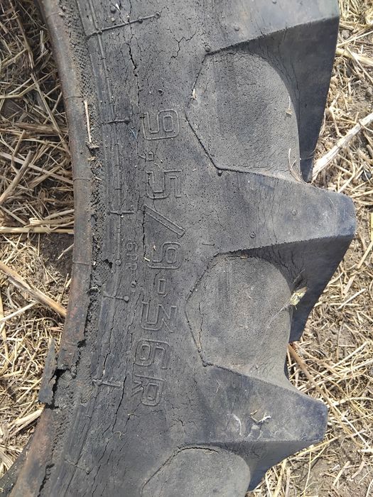 Vand cauciucuri de tractor