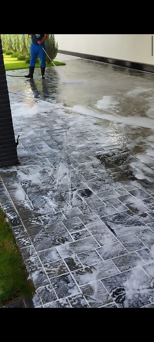 Мойка, чистка брусчатки