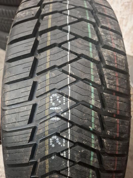 225 65 16 C Bridgestone 1 buc 
Dot 3916