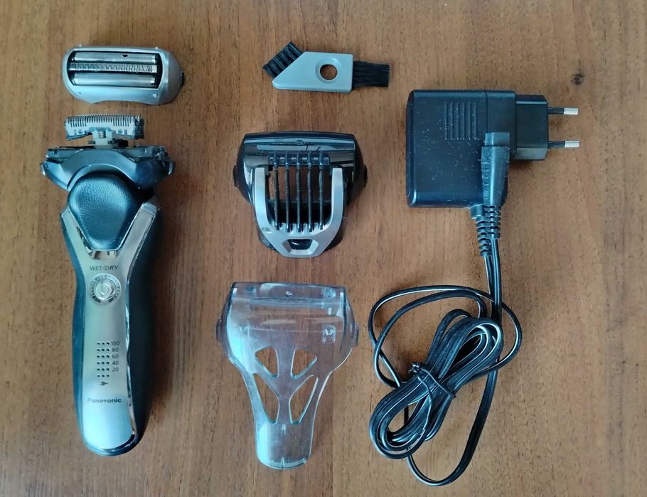 Электробритва Panasonic ES-RT77