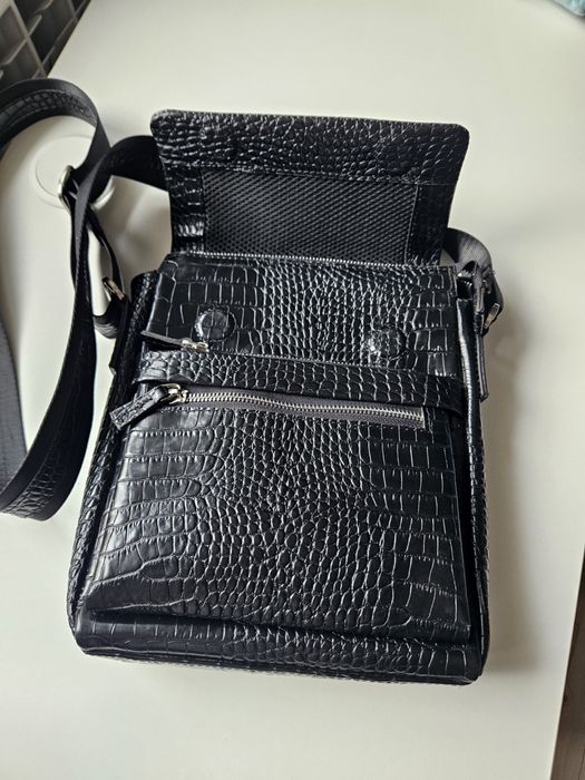 Продам кожанную сумку