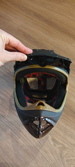 Карбонова MTB каска Specialized Deviant S/M