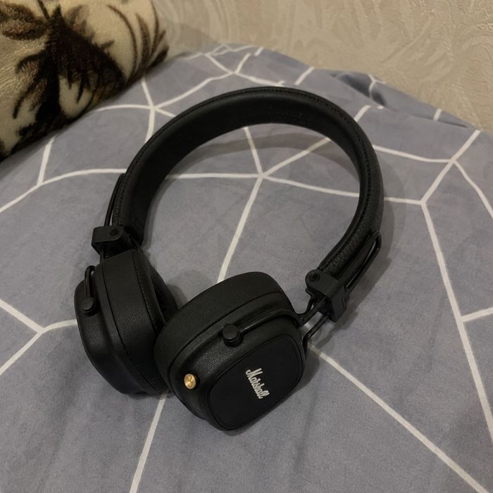 Наушник MARSHALL (,Маршалл)