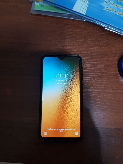 Продам сотку самсунг а10