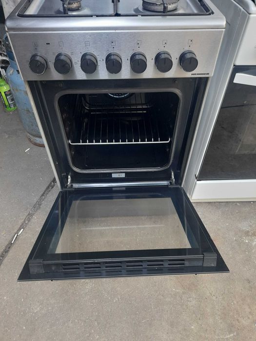 Aragaz Heinner inox-argintiu,cu cuptor electric