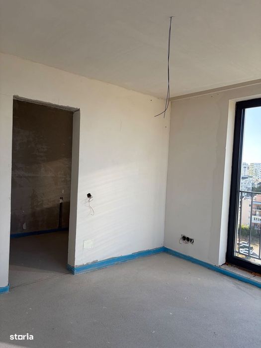 Penthouse pe 2 niveluri |3 camere | 3 băi | parcari| M. Romanul