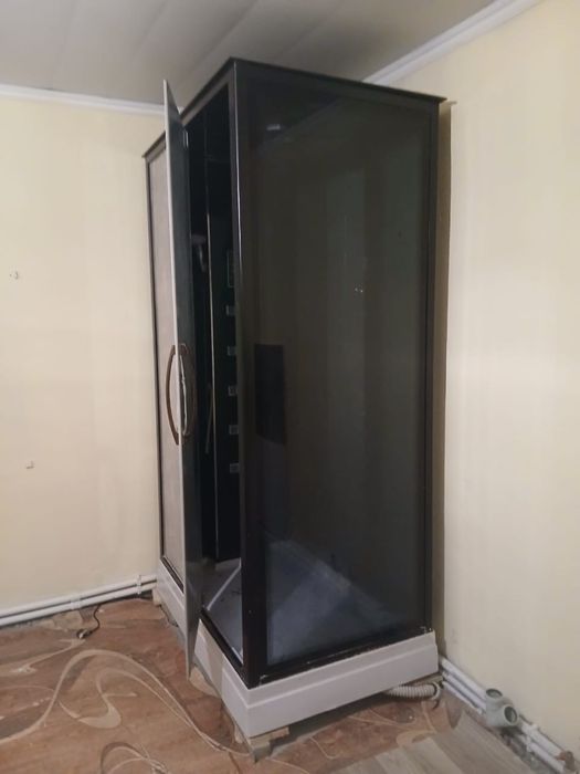 Душевая кабина.