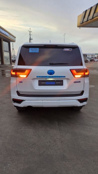 Тоуота Land cruiser 300 GXR Японка Vx  Машина Идиал как новая  2024год