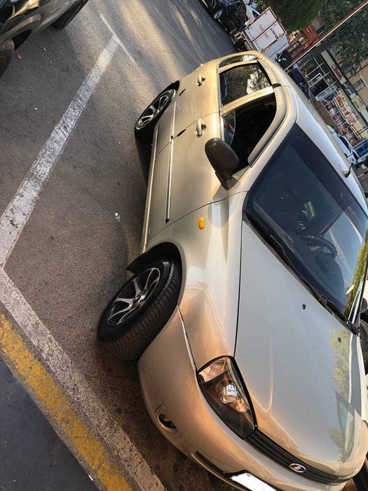 lada kalina hatchbak