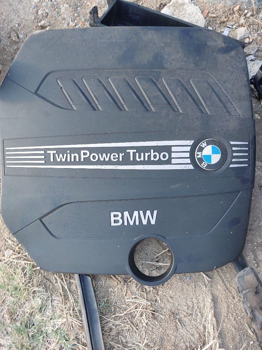 Декоративен капак двигател Ф30 ф31 бмв 3.0д 258кс n57 bmw f30 f31 3.0d