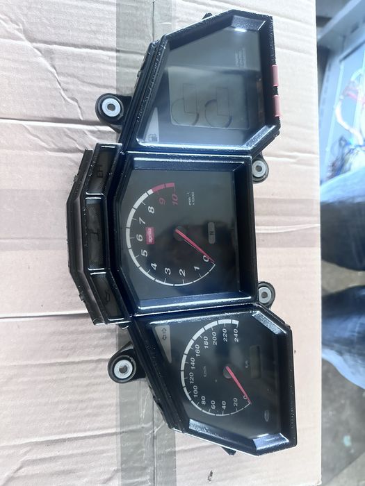 Bord Aprilia Caponord 1000