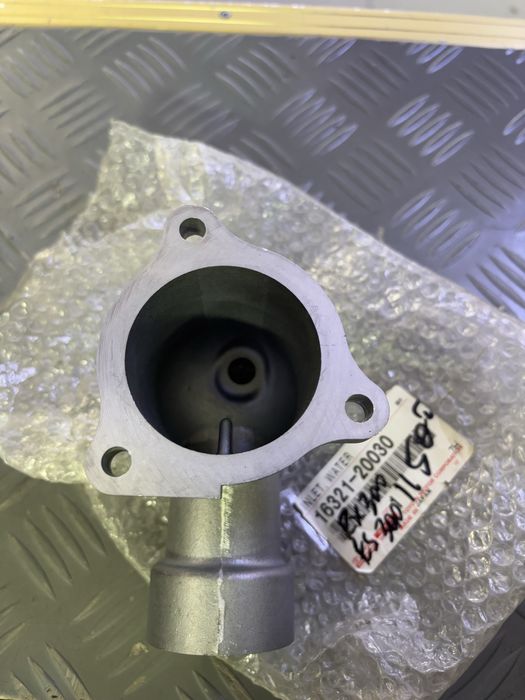 Корпус термостата лексус рх 300 330