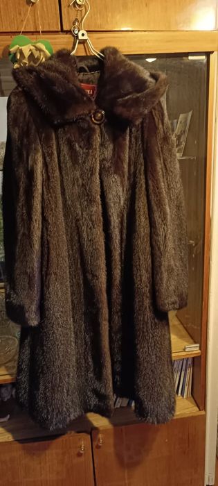 Продам норковую шубу