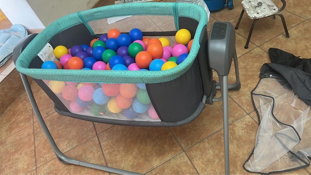 Манеж с шариками