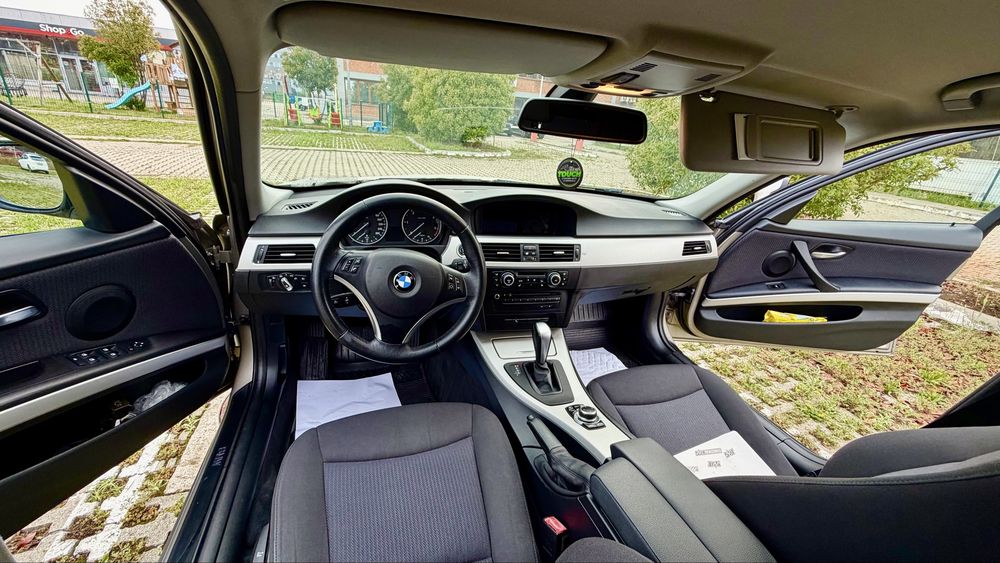 BMW 318d e90 LCI Facelift 2010 | Automată | Webasto | Navigație Mare | Întreținută