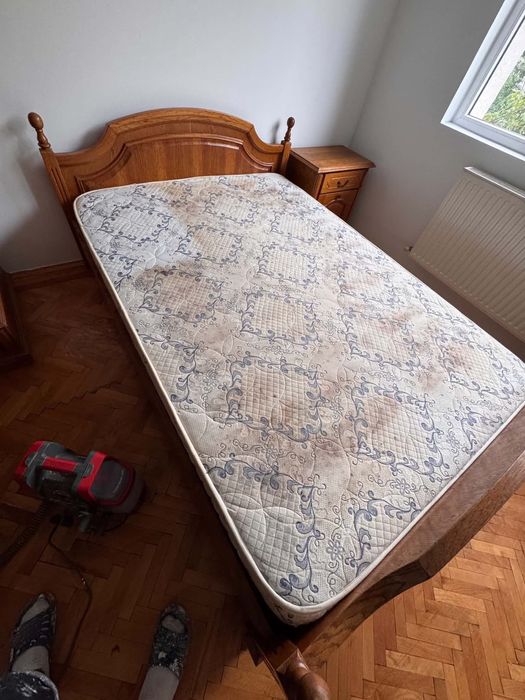 Curățare profesională saltele la domiciliu – Injecție / Extracție