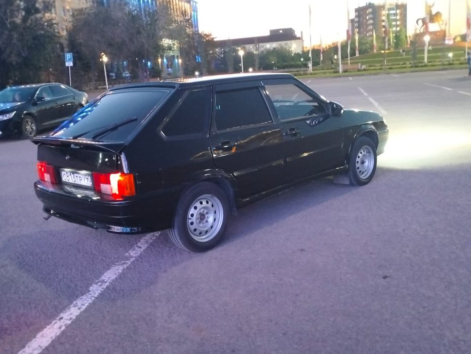 ВАЗ 2114 сатылады.