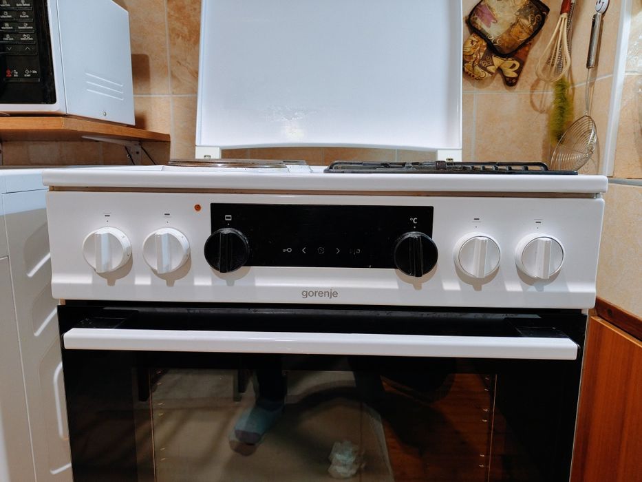 Продавам комбинирана печка Gorenje