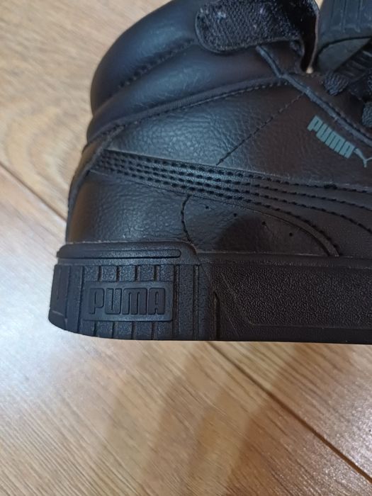 Маратонки PUMA номер 32