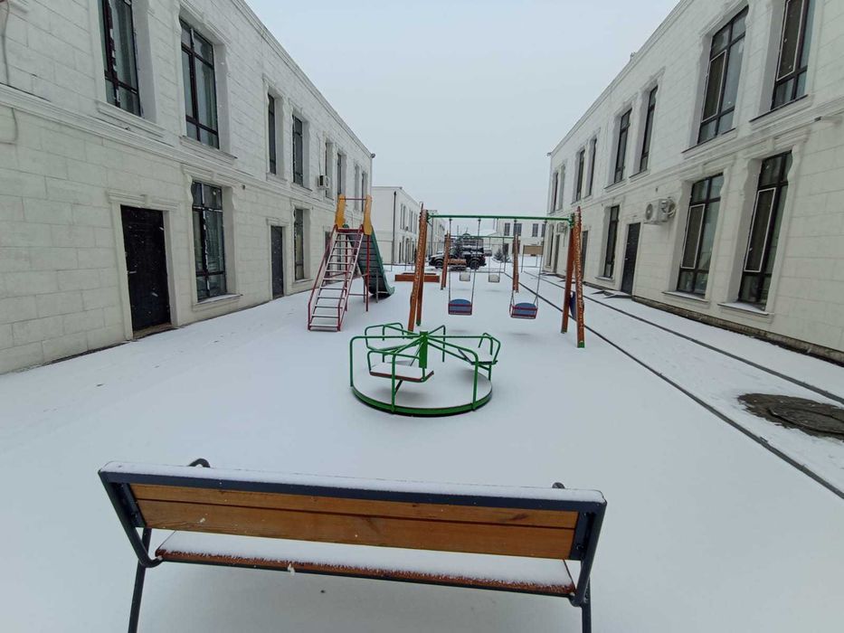 Таунхаус с ремонтом в Туздыбастау