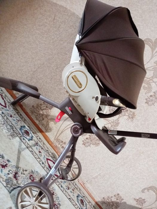 Продам коляску срочно