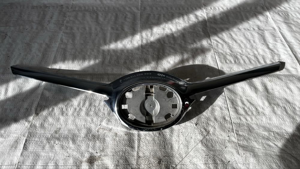 Toyota Auris 2 предна лайстна