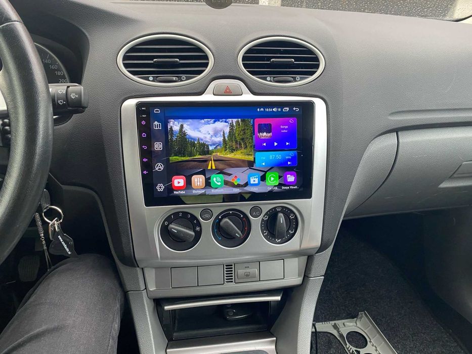 Navigatie GPS Android Ford Focus 2 MK2  - CarPlay QLed DSP