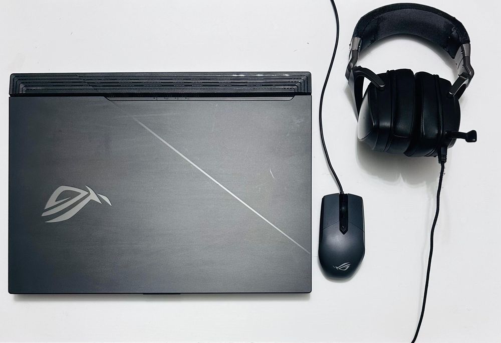 Ноутбук Asus rog strix 2080 super i9 10980HK