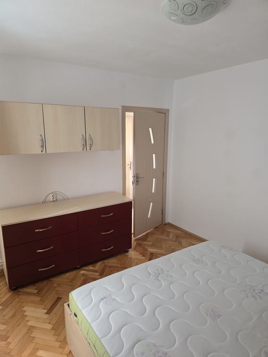 Inchiriez apartament 2 camere