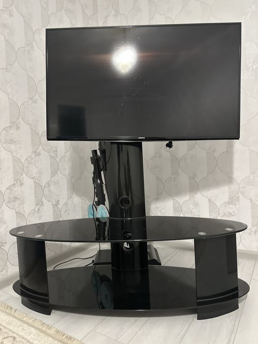 Журнальный столик