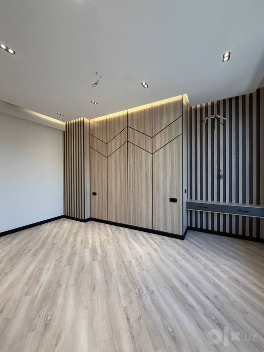 Продается ЕвроДом 6 комнат, ориентир: Ракатбоши, 3,5 сотки 400м²