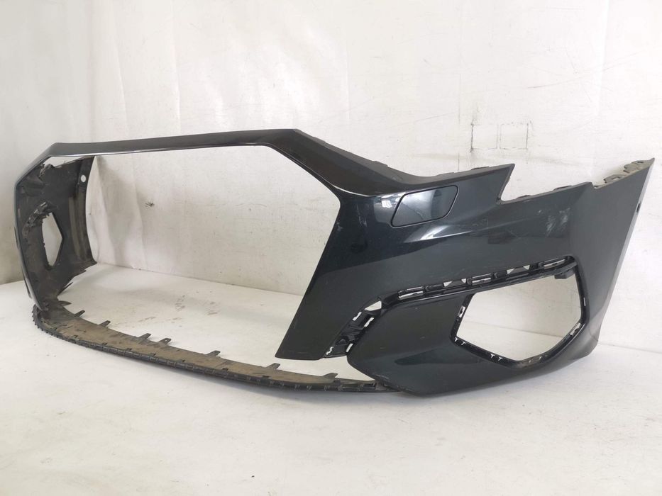 Предна броня Ауди А3 / Audi A3 8Y Оригинална, в добро състояние