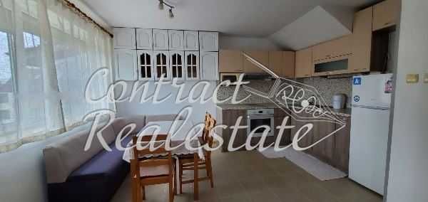 Дава се под наем Тристаен апартамент в Варна, Лятно кино Тракия - 80 кв.м за 459 € - Снимка #1