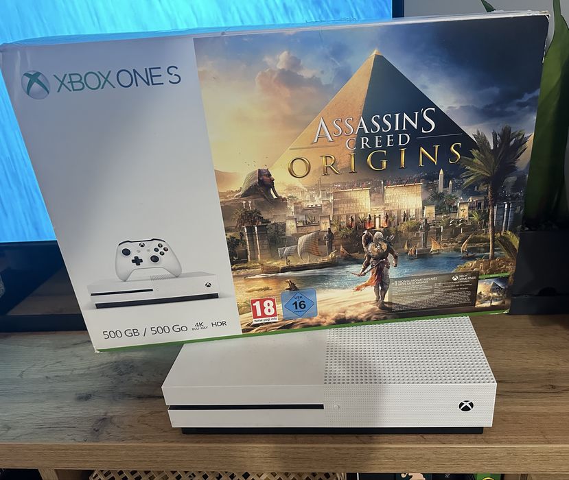 XBox One S 500 ГБ