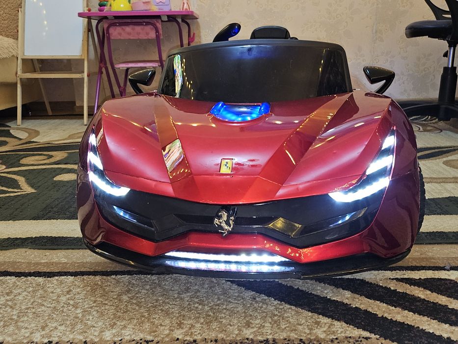 Продам Детскую машину