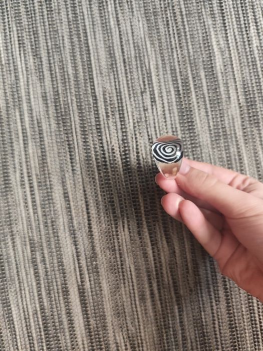 Пръстен със картинка