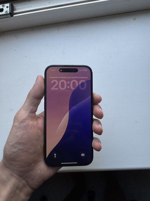 Телефон Iphone 15