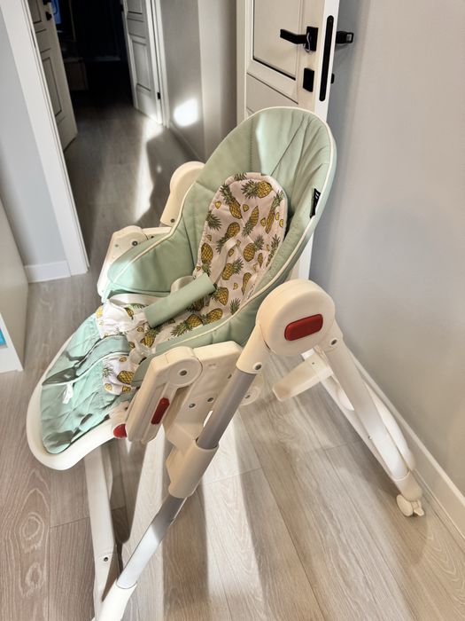 Продам детский стульчик для кормления ilovi frutti