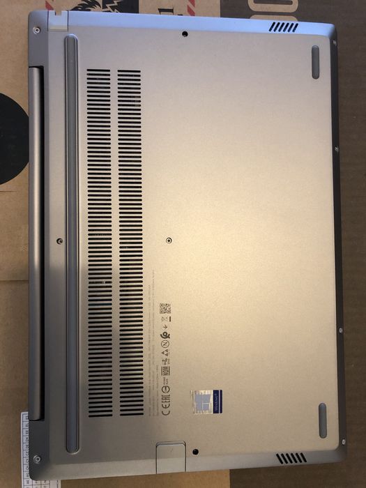 Лаптоп Lenovo ThinkBook 14-IIL i7 16gb RAM 512SSD WinPRO Гаранция