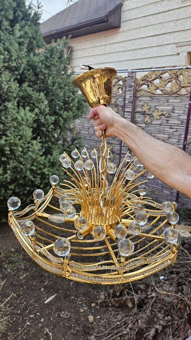 Продам люстру 10.000 тг