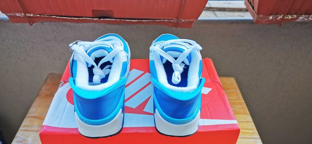 Оригинални дамски / мъжки маратонки NIKE Air Max - 35,5 номер