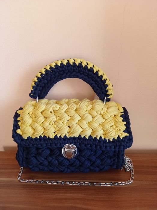 Дамски чанти ръчно плетени