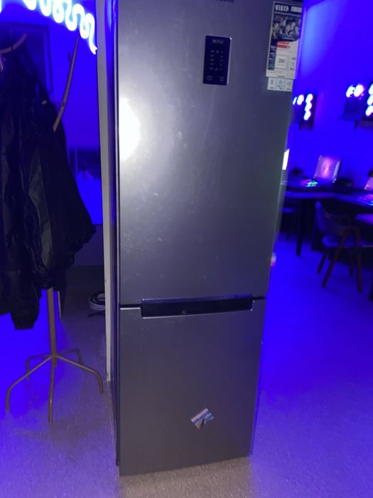 Холодильник  самсунг