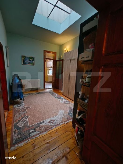 Casa de vanzare, 240 mp, zona Centru