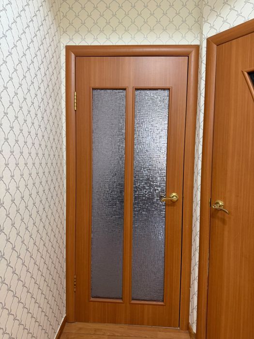 Продам межкомнатные двери б/у