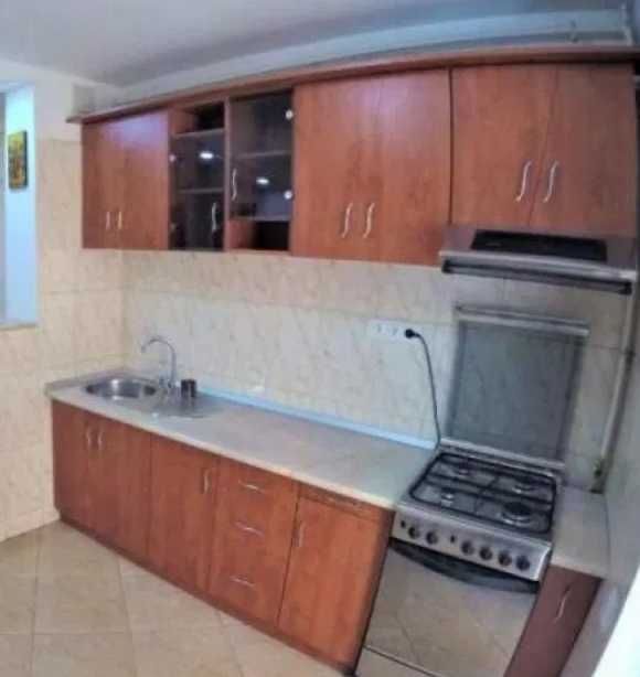 Дава се под наем Двустаен апартамент в Пловдив, Кючук Париж - 64 кв.м за 224.4 € - Снимка #2