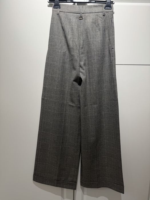 Нови панталони Twinset