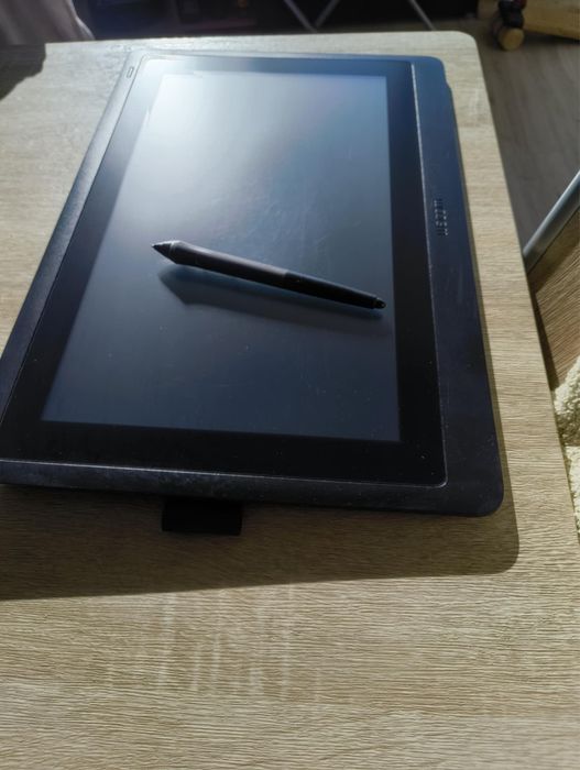 Wacom Cintiq 16 (Графичен таблет)